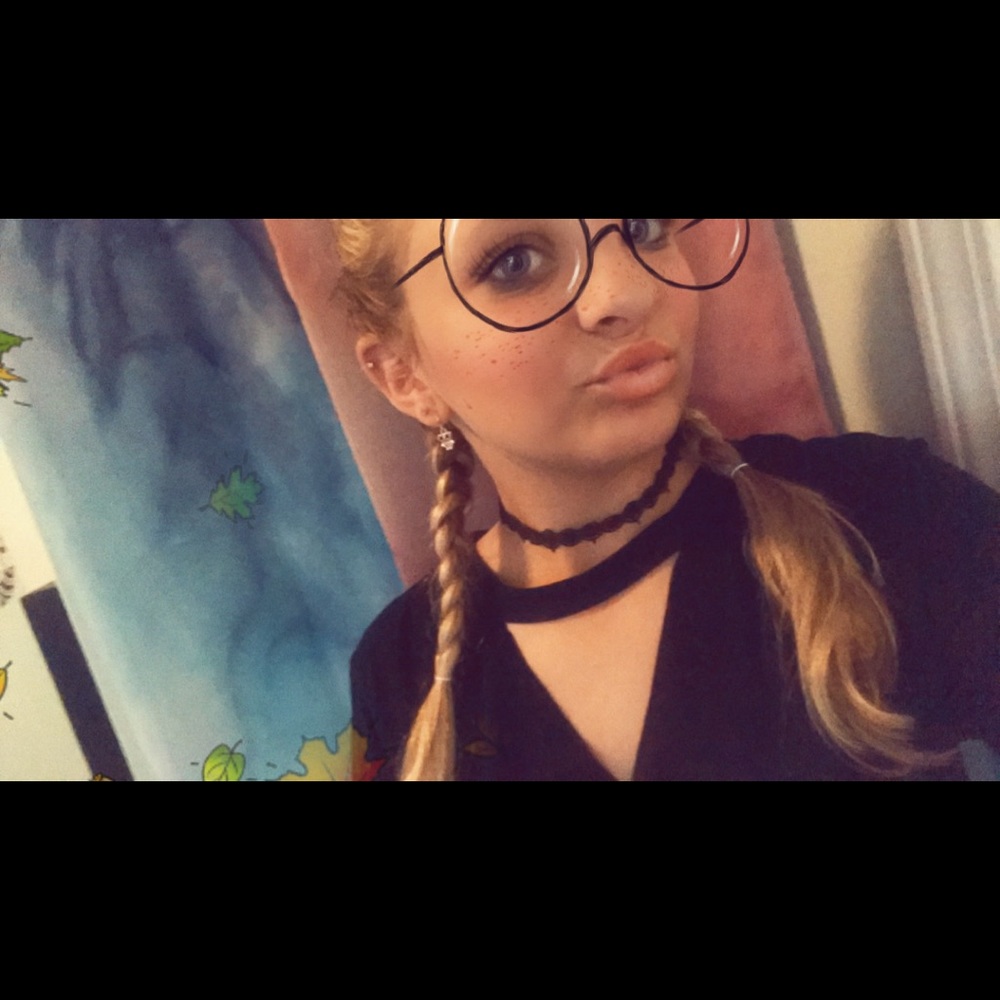 Meet your Posher, Haley